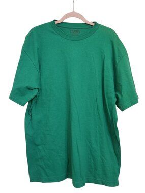 Champs Sports Hunter Green Boy's T-Shirt Size L
